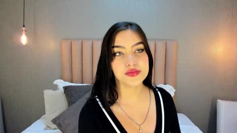 Alexa Thaylor online show from December 2024 02:58:02 PM