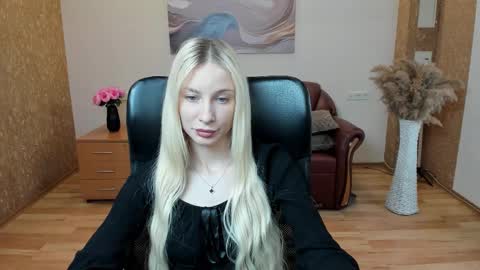 Alexa Woods online show from September 2025 06:02:02 AM