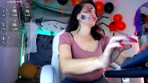 Alexa Moon online show from October 2025 04:31:02 PM