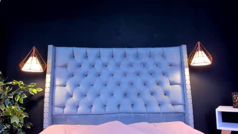 C A M I L A  online show from October 2025 11:50:02 AM