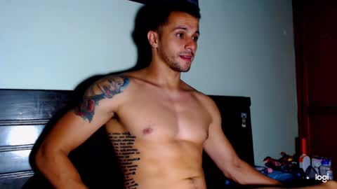 alexander_2015 online show from February 2025 05:03:02 AM