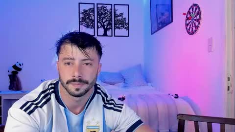 Alexander Jaz online show from October 2025 09:47:01 PM