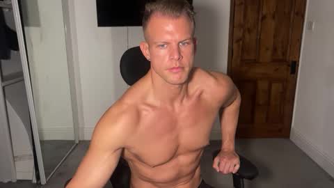 Alexander Steel online show from October 2025 06:59:01 PM