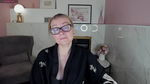 Alexandra online show from December 2024 02:58:01 AM