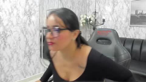 Snapshot of alexandramilff chatting on December 2025 04:18:02 AM Alexandra Milff online show from December 2025 04:18:02 AM