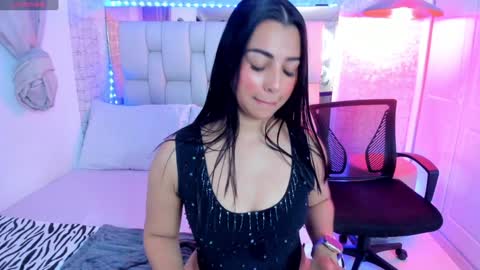 Alexandra Miller online show from January 2025 02:25:02 PM