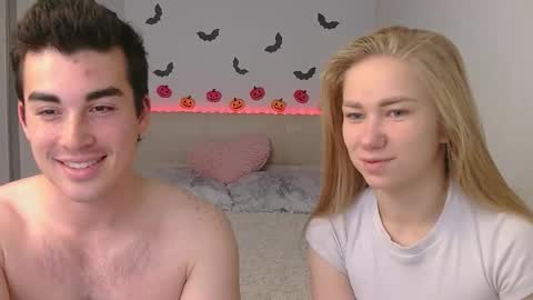 Snapshot of alexarti chatting on October 2025 06:03:02 AM Alex online show from October 2025 06:03:02 AM