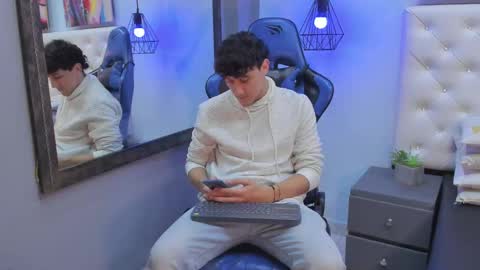 Alex online show from January 2025 03:01:02 AM