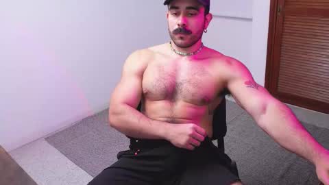 Snapshot of alexdimartino chatting on October 2025 11:16:01 PM Alex Dimartino online show from October 2025 11:16:01 PM