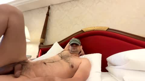 Snapshot of alexgeorge1140 chatting on January 2025 11:51:02 AM alexgeorge1140 online show from January 2025 11:51:02 AM