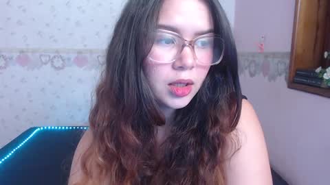 Snapshot of alexiarestrepo chatting on February 2025 12:03:02 PM Alexia online show from February 2025 12:03:02 PM