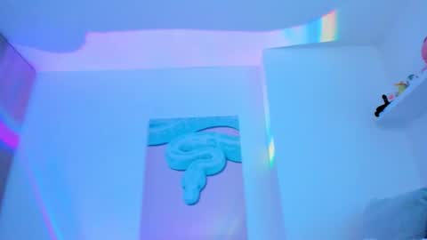 Alexiis 3 online show from October 2025 12:39:01 PM