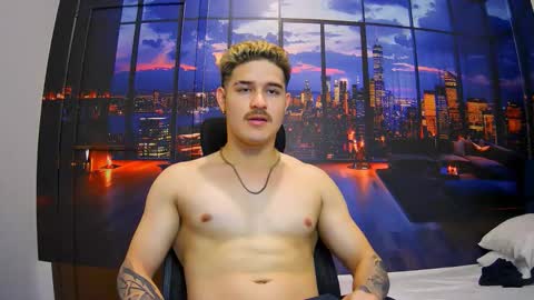 Alex online show from October 2025 08:05:02 PM