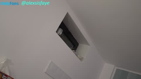 Snapshot of alexsisfaye chatting on October 2025 06:30:02 PM Help me reach 100 thank you online show from October 2025 06:30:02 PM