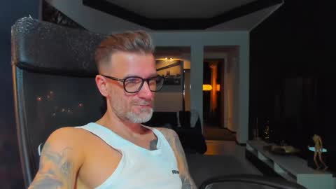 Snapshot of alexxian chatting on September 2025 08:20:02 PM alexxian online show from September 2025 08:20:02 PM