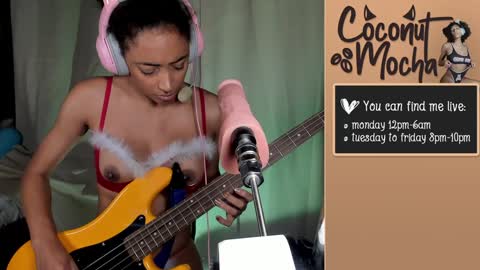 Alexis Wilson online show from December 2024 09:29:02 PM