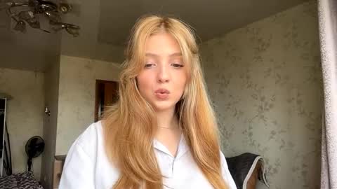 Maria online show from September 2025 07:43:02 AM
