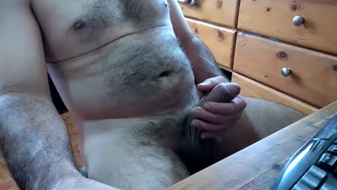 Snapshot of algodesente chatting on October 2025 03:07:01 PM Alguien online show from October 2025 03:07:01 PM