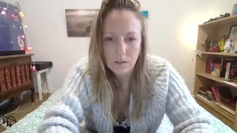 Snapshot of alice8363 chatting on October 2025 08:26:02 AM Alice online show from October 2025 08:26:02 AM