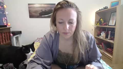 Snapshot of alice8363 chatting on October 2025 07:51:02 AM Alice online show from October 2025 07:51:02 AM