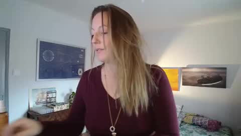 Snapshot of alice8363 chatting on November 2025 09:11:01 AM Alice online show from November 2025 09:11:01 AM