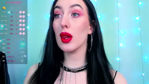 Snapshot of alice___mistress chatting on January 2025 06:31:01 PM Miss Alice online show from January 2025 06:31:01 PM