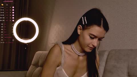 Snapshot of alice__grace_ chatting on October 2025 08:29:02 PM your Alice online show from October 2025 08:29:02 PM