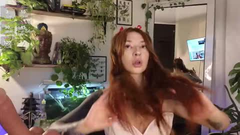 Snapshot of alice_baudelaire chatting on November 2025 11:59:02 PM Alicia online show from November 2025 11:59:02 PM