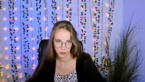 alice_cold online show from September 2025 05:42:01 AM