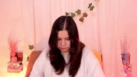 Mey online show from March 2025 04:27:02 AM