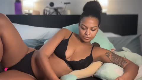 Snapshot of alice_erotica chatting on October 2025 08:57:01 PM alice erotica online show from October 2025 08:57:01 PM