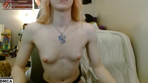 Snapshot of alice_hatchette chatting on November 2025 03:12:01 PM Alice Hatchette online show from November 2025 03:12:01 PM