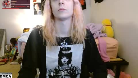 Snapshot of alice_hatchette chatting on November 2025 06:19:02 AM Alice Hatchette online show from November 2025 06:19:02 AM