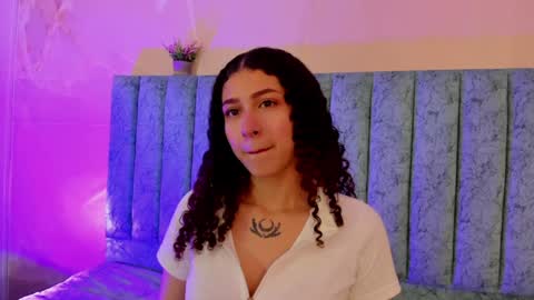 Snapshot of alice_martinez_ chatting on December 2024 04:21:01 AM alice and amber online show from December 2024 04:21:01 AM