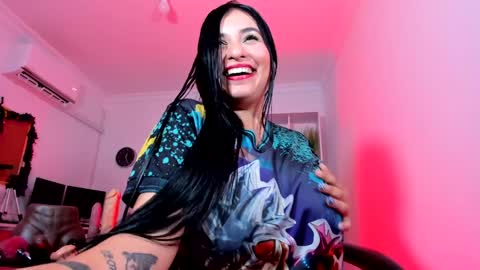 Alice  online show from December 2024 09:42:02 PM