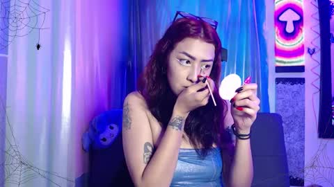 Snapshot of alice_phantom chatting on October 2025 08:51:01 PM online show from October 2025 08:51:01 PM