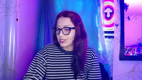 Snapshot of alice_phantom chatting on October 2025 02:58:02 PM online show from October 2025 02:58:02 PM