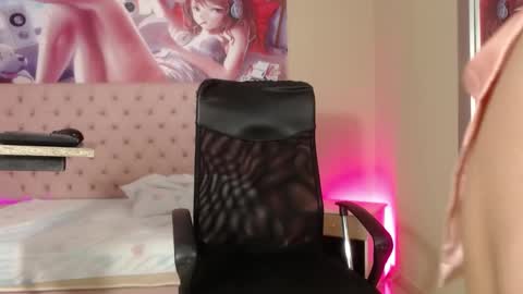 Sofia online show from February 2025 02:35:02 PM