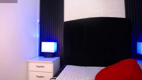 Alice online show from October 2025 07:04:02 PM