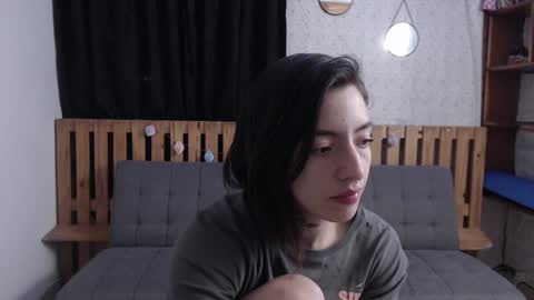 alicee_logan_ online show from December 2024 01:13:02 AM