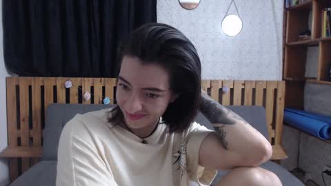 alicee_logan_ online show from December 2024 04:42:02 AM