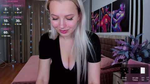 Snapshot of alicefreman chatting on January 2025 11:58:02 AM Alice online show from January 2025 11:58:02 AM