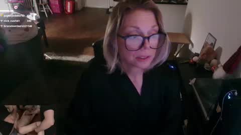 Alice Liddell online show from September 2025 06:39:02 AM