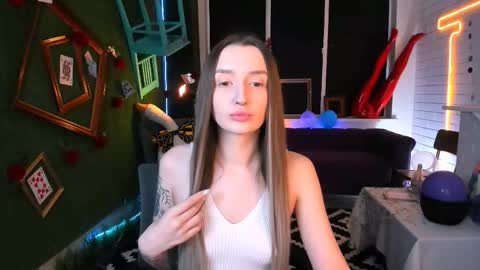 Snapshot of alicelidse chatting on October 2025 12:46:01 PM Alice online show from October 2025 12:46:01 PM