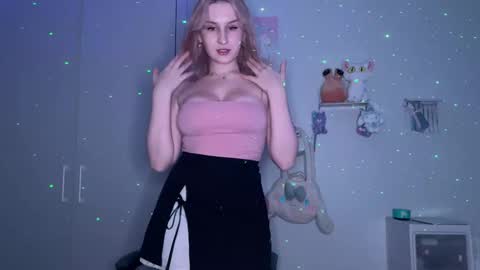 alicemeowk online show from September 2025 05:04:02 PM