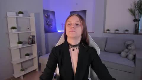 Alice online show from October 2025 02:00:02 AM