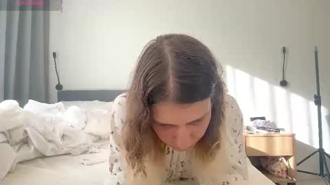 AlicePinkhead online show from October 2025 09:41:02 AM