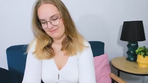 alicesensitive online show from October 2025 11:03:01 AM