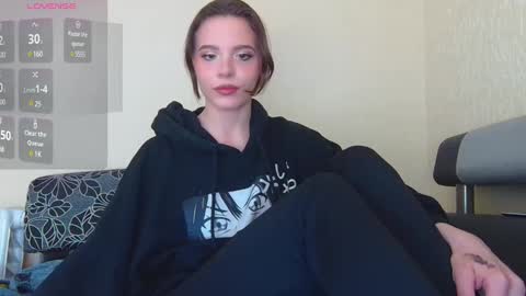 AliceWoolfy online show from January 2025 12:50:02 PM