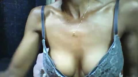 alicia253177 online show from September 2025 05:37:01 PM